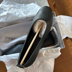 Everlane Black Leather Day Glove